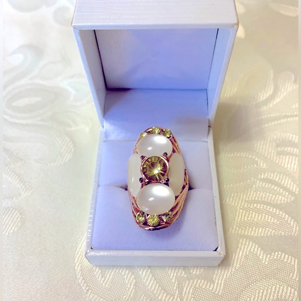 Beautiful, pearl ring, very durable material, stainless steel.  size 6.5